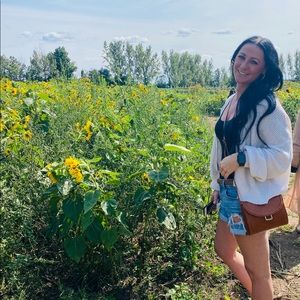 Meet your Posher, Tonya